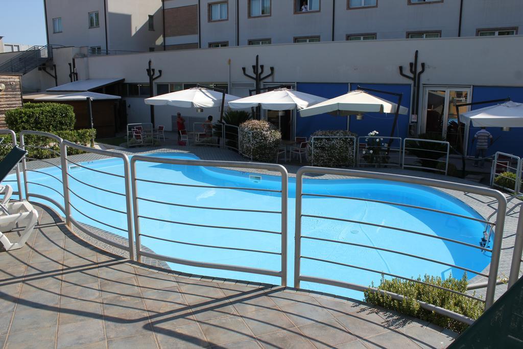 קסטלפידרדו Klass Hotel מראה חיצוני תמונה